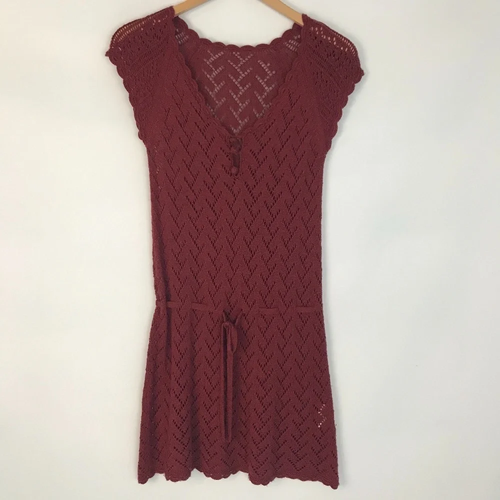 Gaminerie burgundy short sleeve crochet tunic sweater S-M